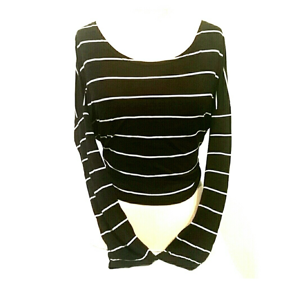 Black white striped light long sleeve shirt M